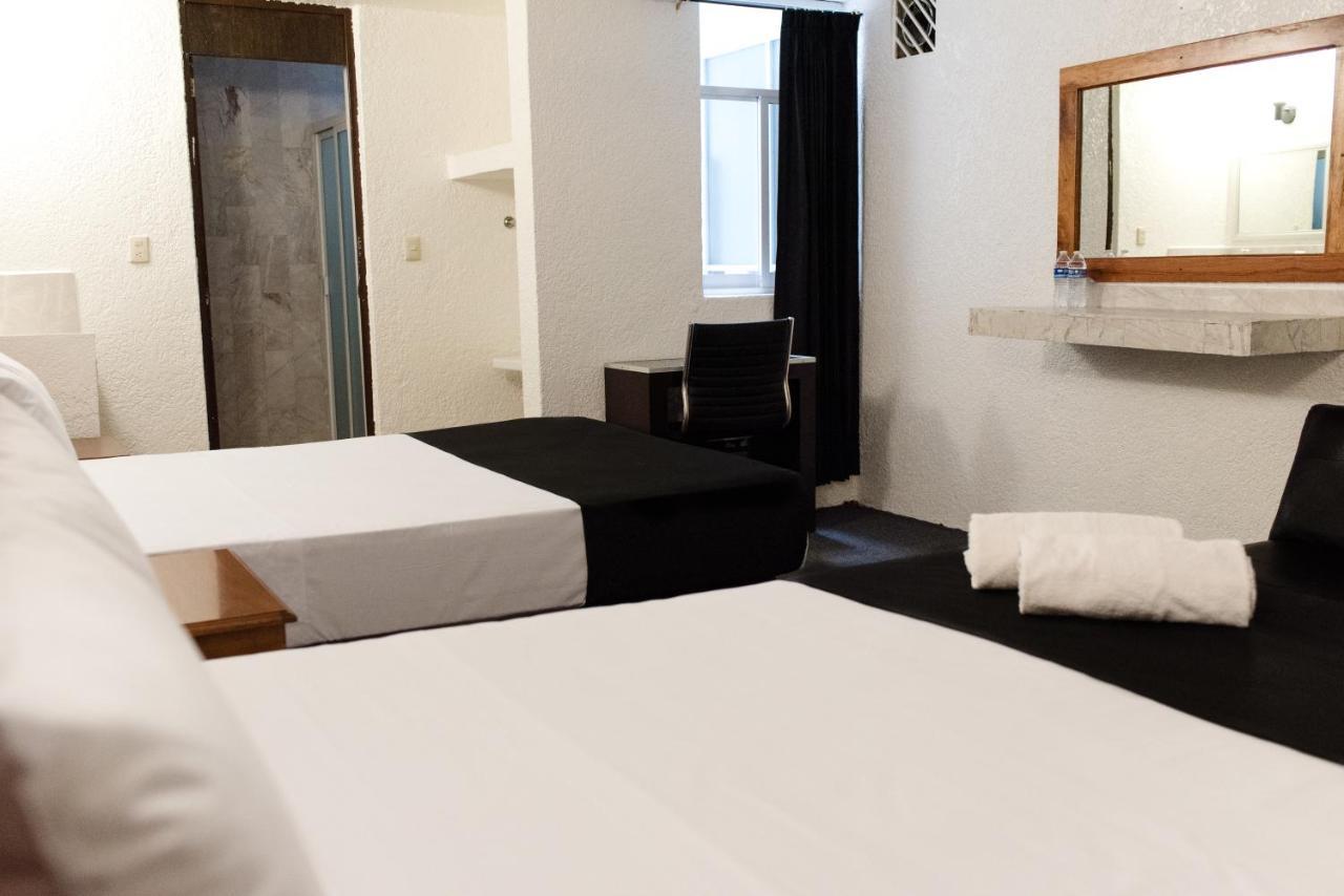 Hotel Central Irapuato - Hotel En Irapuato Zewnętrze zdjęcie